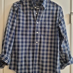 Abercrombie & Fitch size small button down shirt
